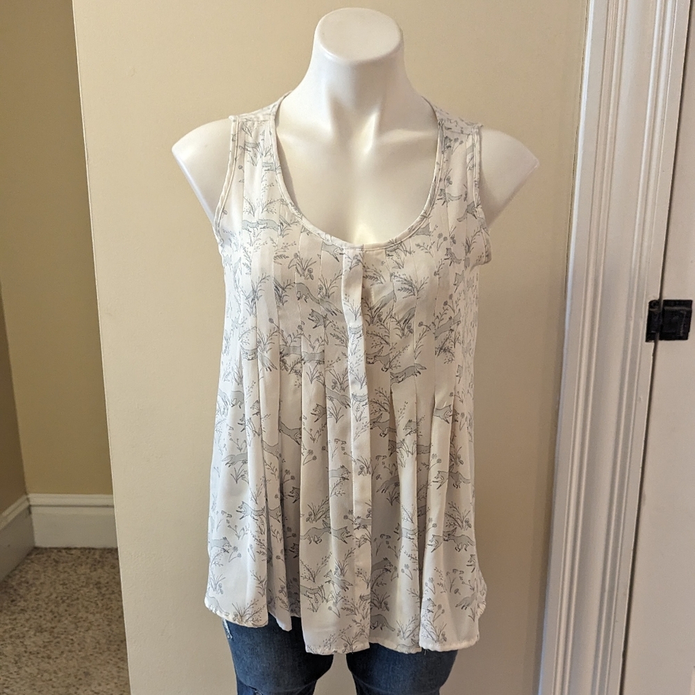 LC Lauren Conrad white with gray fox print tank top size XS